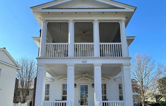 A beautiful home in the heart of Pisgah, ready to host your next getaway.