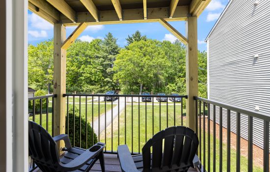 Neighborhood Nest | 10 minutes to Beach & Downtown