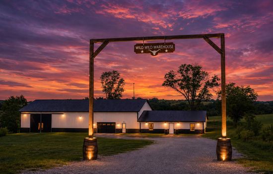 Wild Warehouse in the Cornfields w/ a Party Pool!