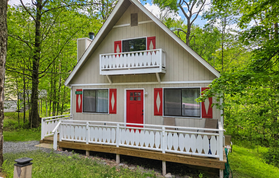 Arrowhead Lake rental -Welcome to Serhii Chalet Pocono!