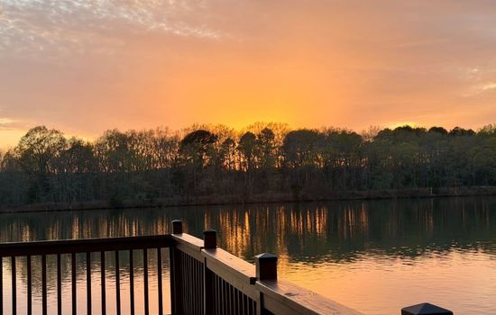 Spectacular Views, Tranquil & Private, EV Charger