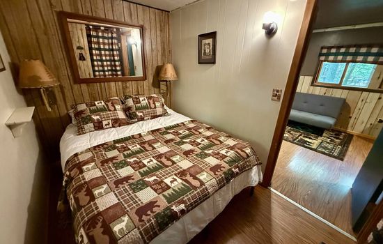 Vintage Cabin on Horsehead Lake