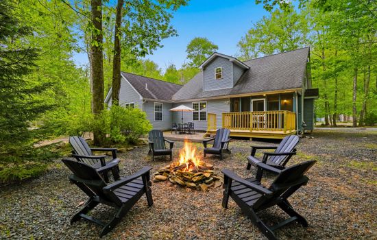 Welcome to Cornerstone Cottage! | Serhii Vacation Rentals | Arrowhead Lake