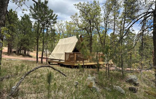 Glamping Retreat, Forest Escape in the Black Hills