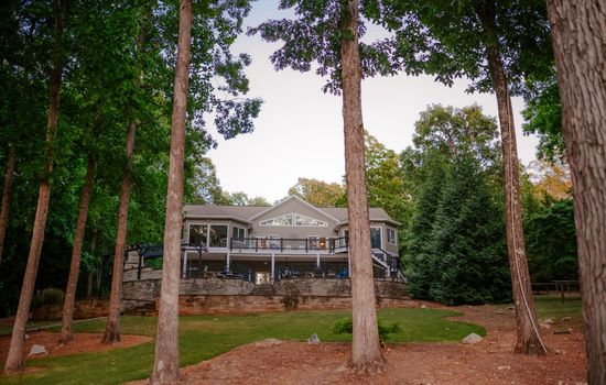 Keowee Lake Haven - Upstairs Only