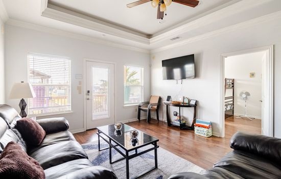 Sarenity - 3Bd/2Bth, 8 Guests, Pet Friendly
