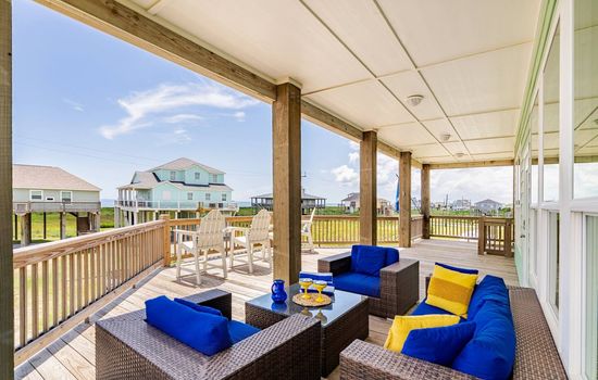 King Bed, Beach Views, The Lost Salt Surf Shack