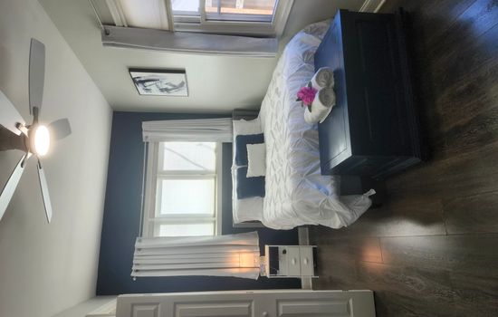Queen bed