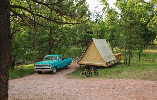 Glamping Retreat, Forest Escape in the Black Hills