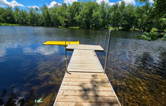 Private 10 ft dock with water mat