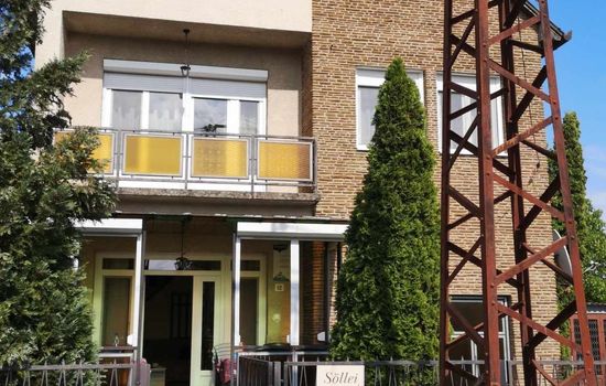 Schönes Ferienhaus in Fonyód mit Grill und Garten