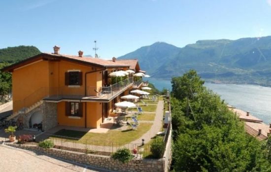 Zwei-Zimmer-Wohnung mit Garten'