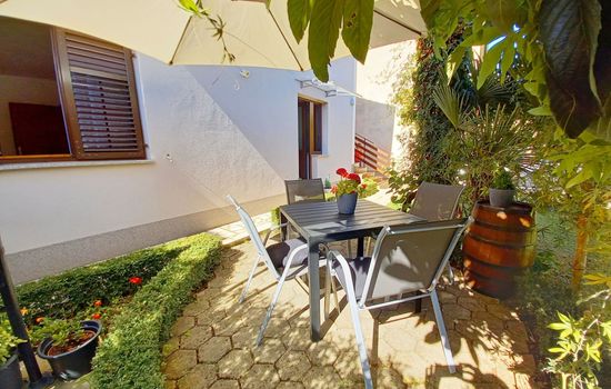 "Toni" mit Terrasse