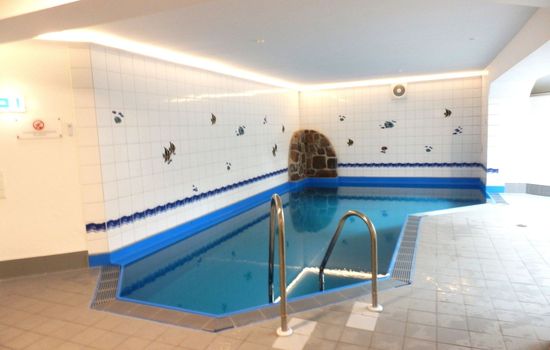 Pool Indoor
