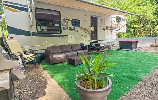 Private Glamping Escape | Firepit & Games