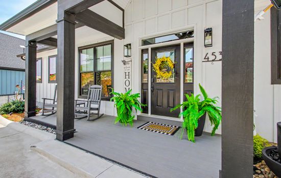 Knot Working | Lakefront Luxury | Sleeps 14