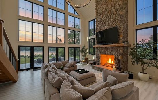 Beaver Lodge | Luxury Maine Waterfront Retreat