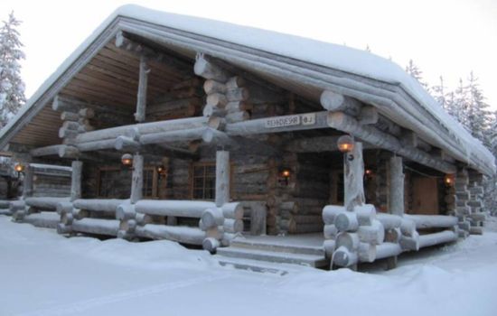 Riekkoveska | Spacious Log Villa in Ruka for Groups & Families