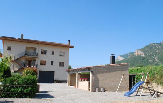 "Cal Serveró." mit Terrasse