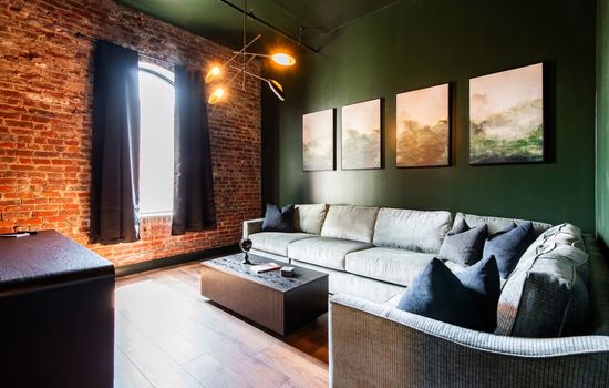 Hollyhock Suite 305: 2 Bed/1 Bath