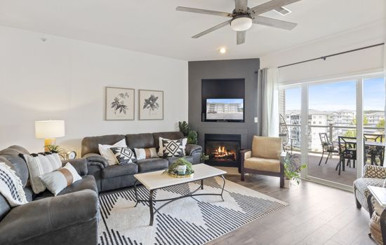 10-151 Upper Monarch Cove Dr 5E - 10.jpg