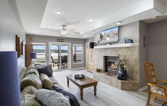18-214 Emerald Bay Dr 2B - 18.jpg