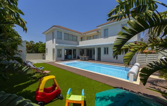 Picture Renting your 5 Star Villa with Beautiful Private Pool, Larnaca Villa 1397