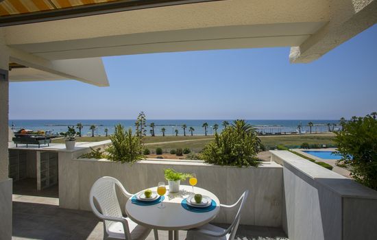 Imagine You and Your Family Renting this Perfect Holiday Apartment minutes from the beach, Larnaca Apartment 1383