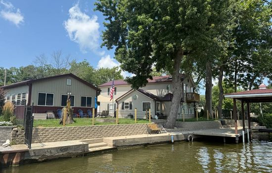 Waterfront Tippecanoe River and Lake Freeman