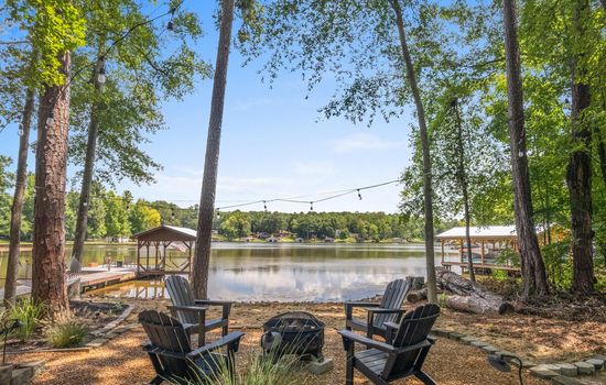 Crooked Creek Hideaway | Private Lakefront Escape