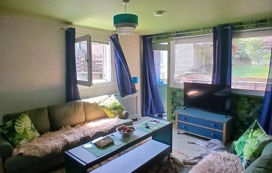 Dumfries 2BR Apartment | Free Parking | Near Robert Burns Centre