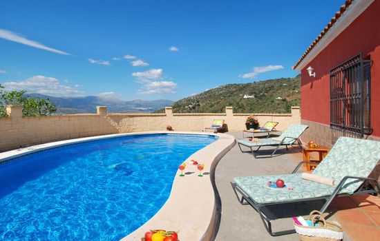 Finca auf einem eingezäunten Grundstück