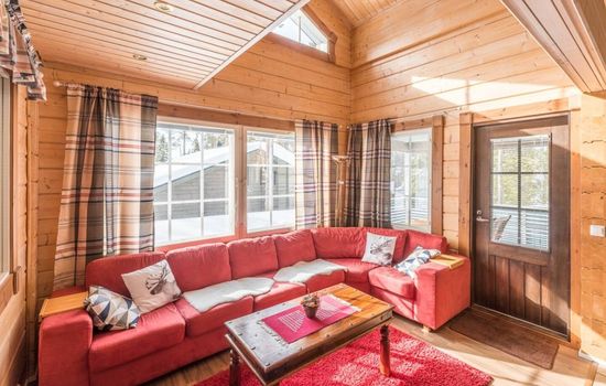 Rukasoihtu B | 1BR Cabin with Sauna | Near Ski Bus