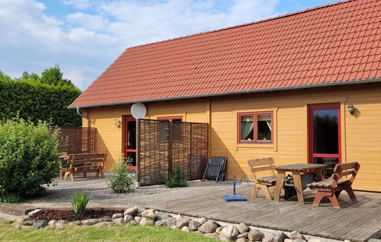 mit Terrasse