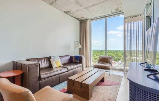 03 Living Room.jpg