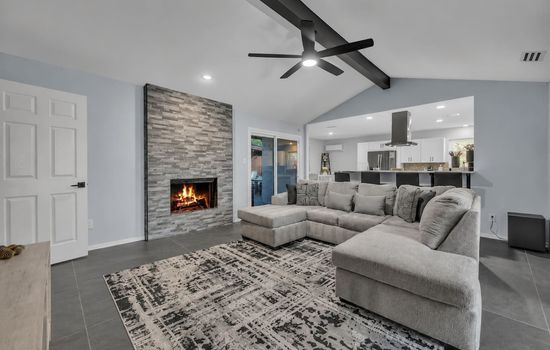 Epicenter Stay | 3BR Near Epic Waters & Topgolf