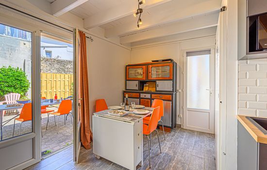 Kitchen / Dining Room