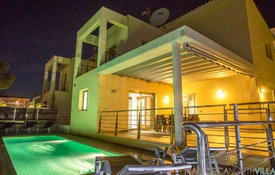 Pool Indoor