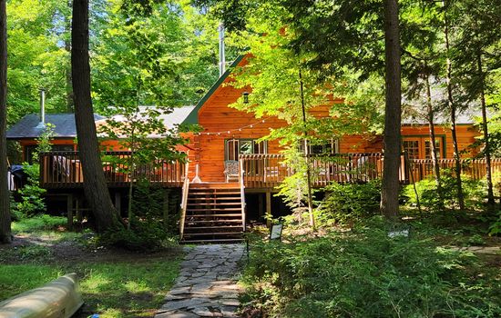 Kawagama Shoreline | Private Lakefront Retreat