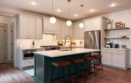Lakewood | NEW Luxury Lakefront Home in Lake Anna