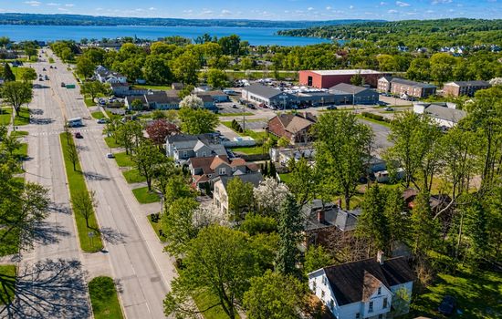 Neighborhood located near the lake