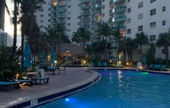 Komffy Condo w/2 Queen beds & Ocean View | Tides