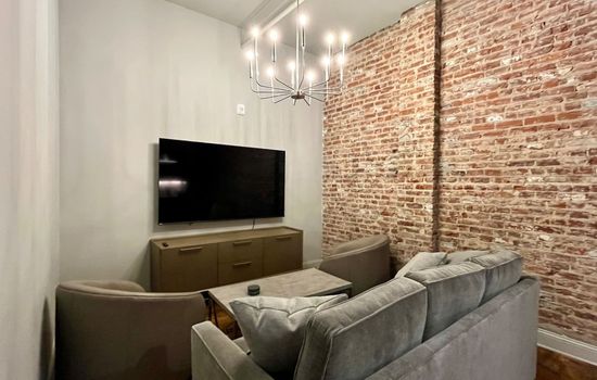 Hollyhock Suite 503: 2 bed/1 bath