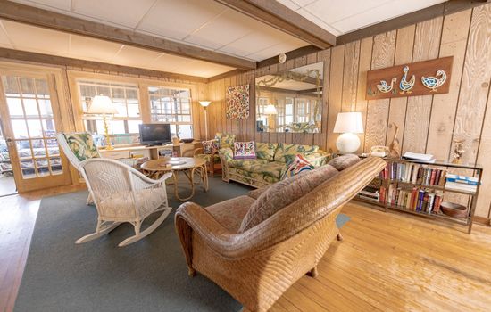 MTM Premier Beach Cottage on Lake Michigan Shore