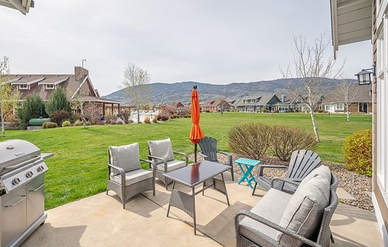 Sunrock Meadow Cottage on Osoyoos Lake 113 