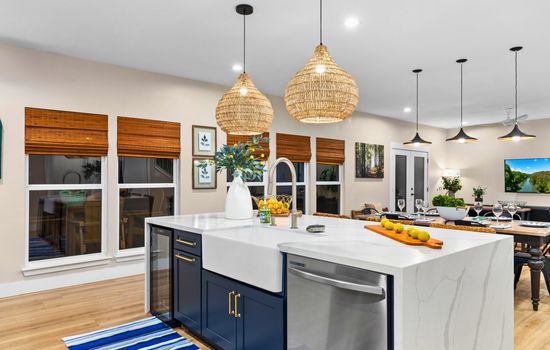 Onyx Estate: Modern Manor on the Guadalupe
