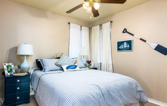 Riverside Stay | Cozy Nights & Golden Sunsets