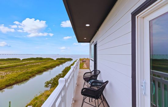 Luxury Waterfront | Near SpaceX Launch Views