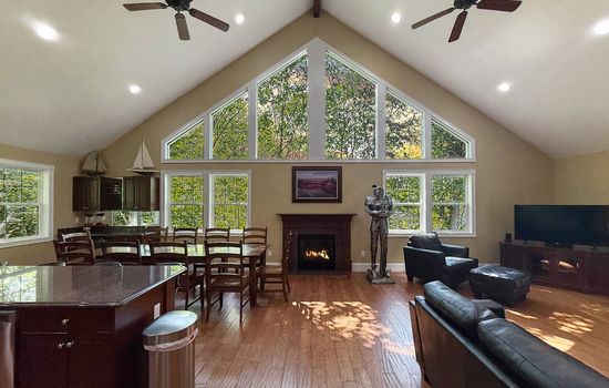 42-1 Locust Lane | Sleeps 21, Pool, Hot Tub, Views