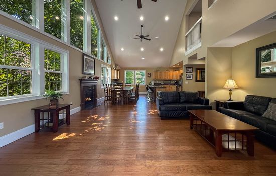 42-2 Locust Lane | Sleeps 21, Pool, Hot Tub, Views